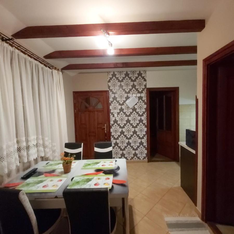 Melinda Nyaralohaz Apartment Balatonkenese Exterior foto